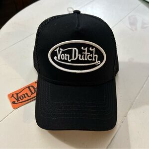 Von Dutch Classic 51 Trucker Cap black white emblem new with tags